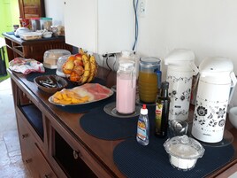Desayuno continental incluido todos los días