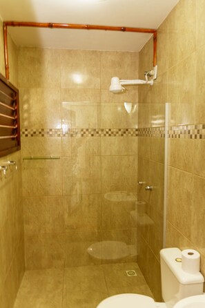 Comfort Double Room | Bathroom | Shower, towels, soap, shampoo