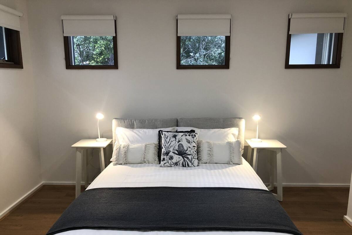 Suíte estúdio luxo | Roupas de cama antialérgicas, espaço de trabalho para notebook