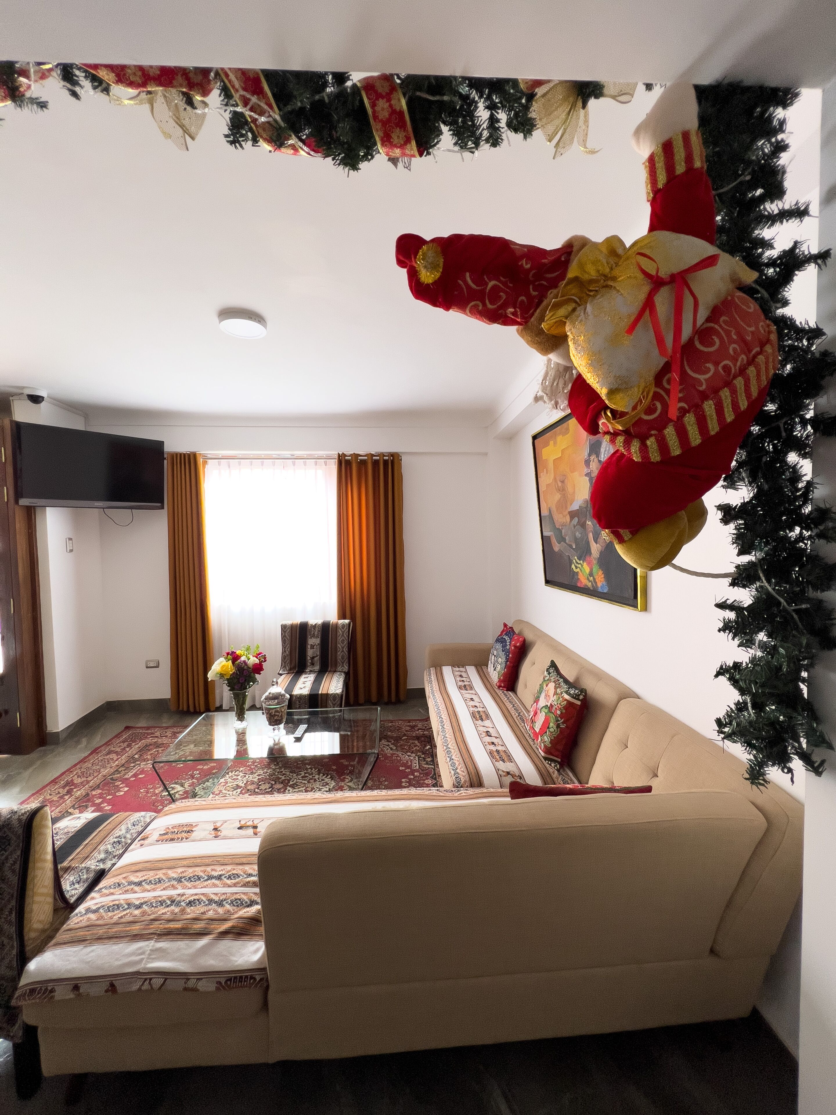 32-inch lcd tv with digital channels, tv, netflix