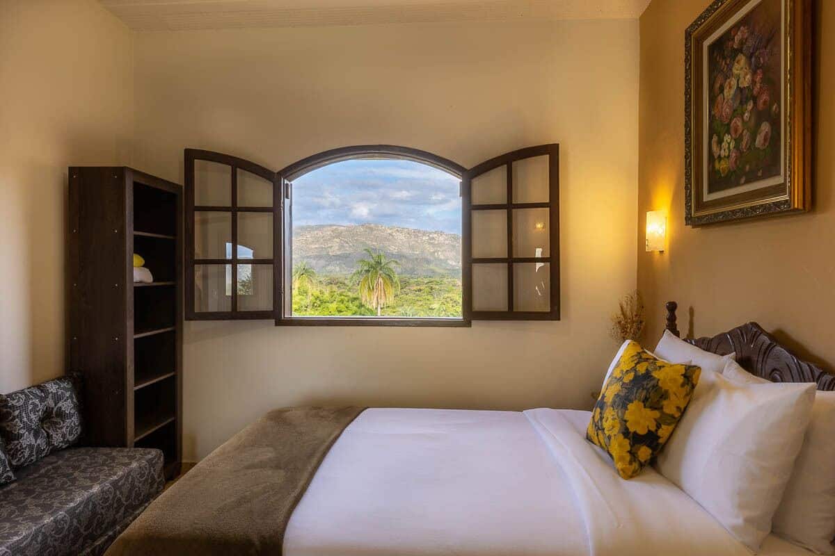 Frigobar, cortinas blackout, Wi-Fi de cortesia, roupa de cama