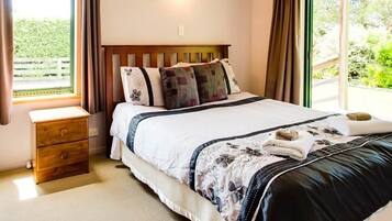 Cottage, 3 Bedrooms (Lavender Cottage) | 3 bedrooms, individually decorated, individually furnished