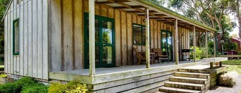 Off The Track - Cottage Accommodation