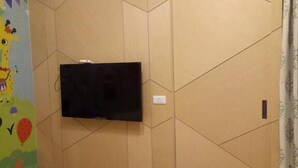 双人房 | 遮光窗帘、隔音、免费 WiFi、床单