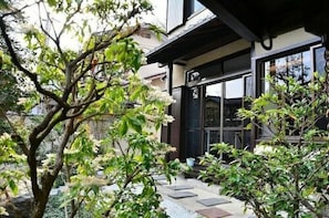 Exterior - Kinkaku Ryokan (Kyoto)