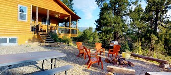 Cozy Mountain AfriCabin