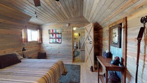 Cabaña (Stunning Cabin in The Western Barn, B)