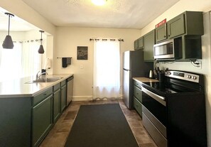 Casa, 4 camere da letto | Cucina privata | Frigorifero, forno, macchina per tè/caffè, tostapane