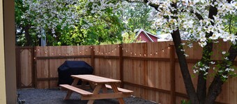 Comfortable Lucky Home, Minutes Away to The Columbia River Gorge by RedAwning