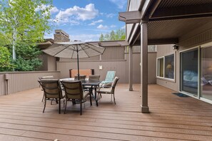 House, 2 Bedrooms | Outdoor dining