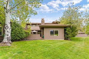 Exterior - #5 At Broken Top 2 Bedroom Villa by RedAwning (Bend)