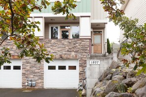 Condo, 3 Bedrooms | Exterior - Columbia West 3 Bedroom Condo by RedAwning (Hood River)