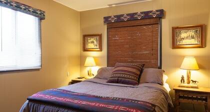 Hood View 4 Bedroom Cabin by RedAwning