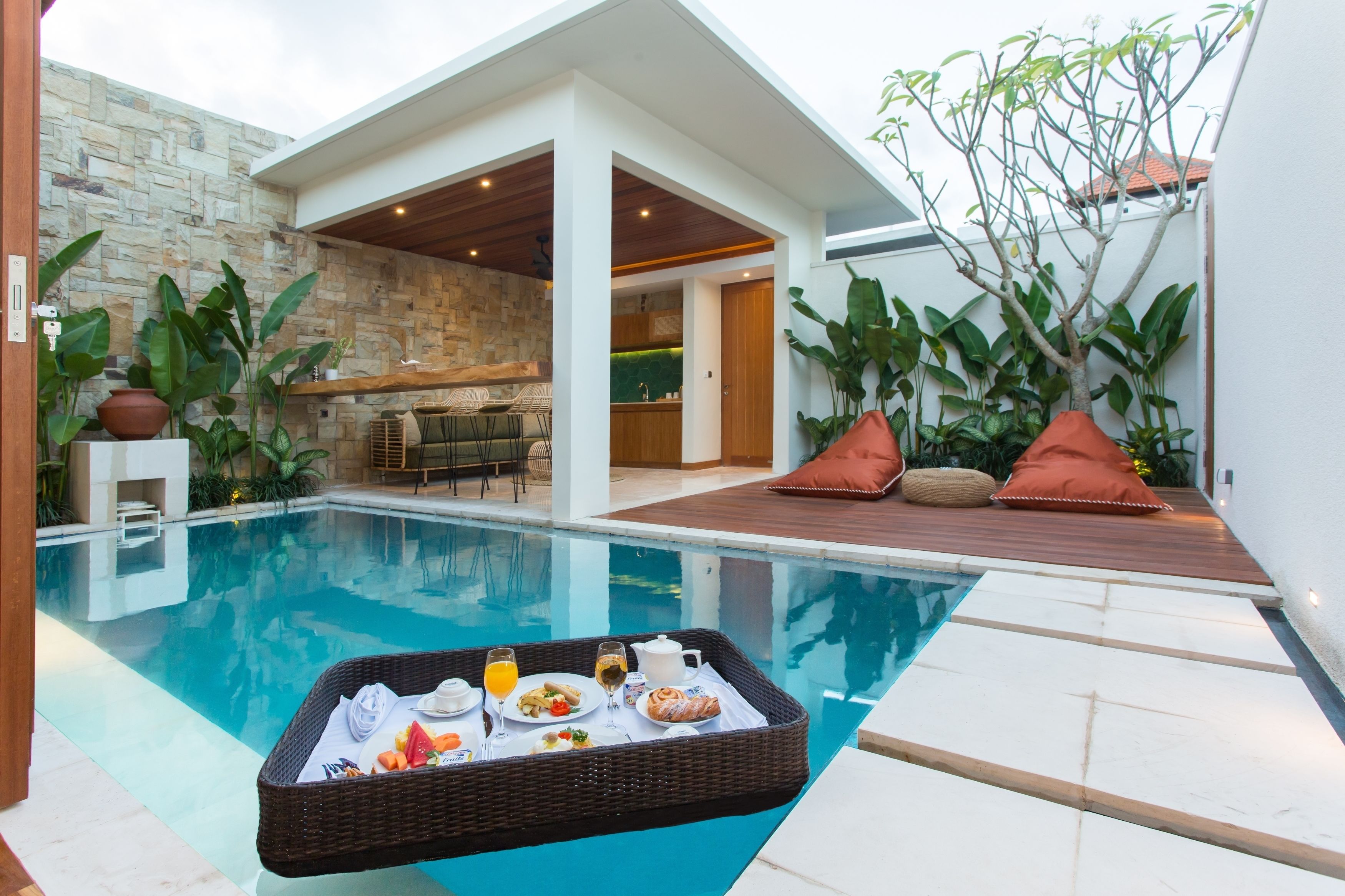 每日供应即点即煮早餐（每人 IDR 100000）