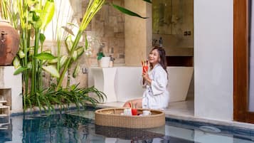Daily cooked-to-order breakfast (IDR 100000 per person)