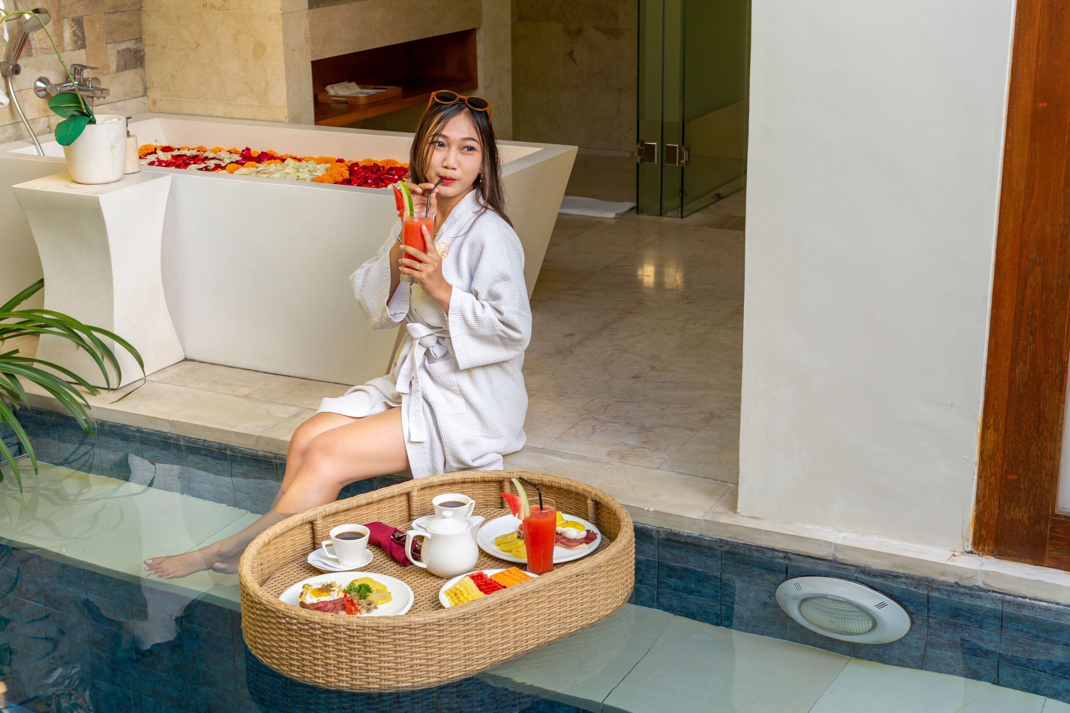 Desayuno a la carta diario (IDR 100000 por persona)