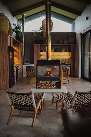 Living area - Buff & Fellow Eco Cabins (George)