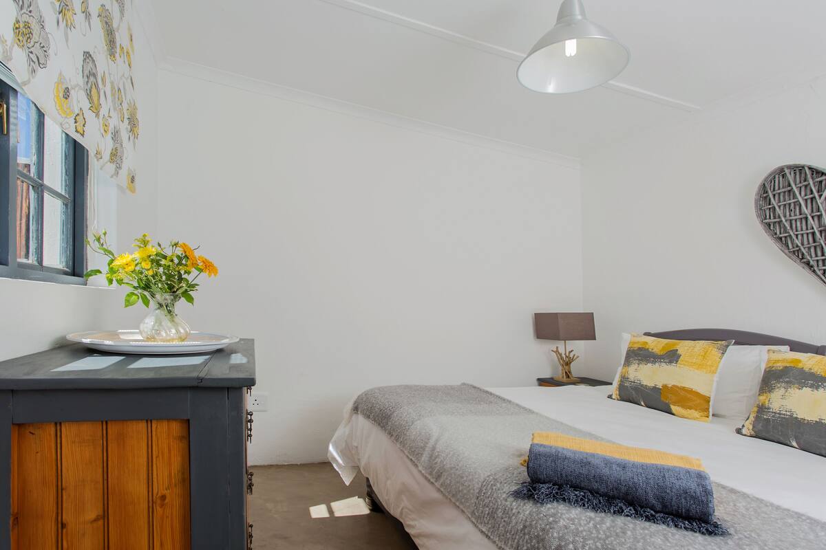 Klassieke cottage, 1 slaapkamer | Luxe beddengoed, een laptopwerkplek, individueel gedecoreerd