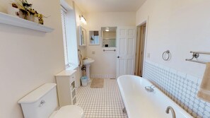 Cottage (Stunning Rock House located near the ) | Bathroom | Shower, free toiletries, hair dryer, towels