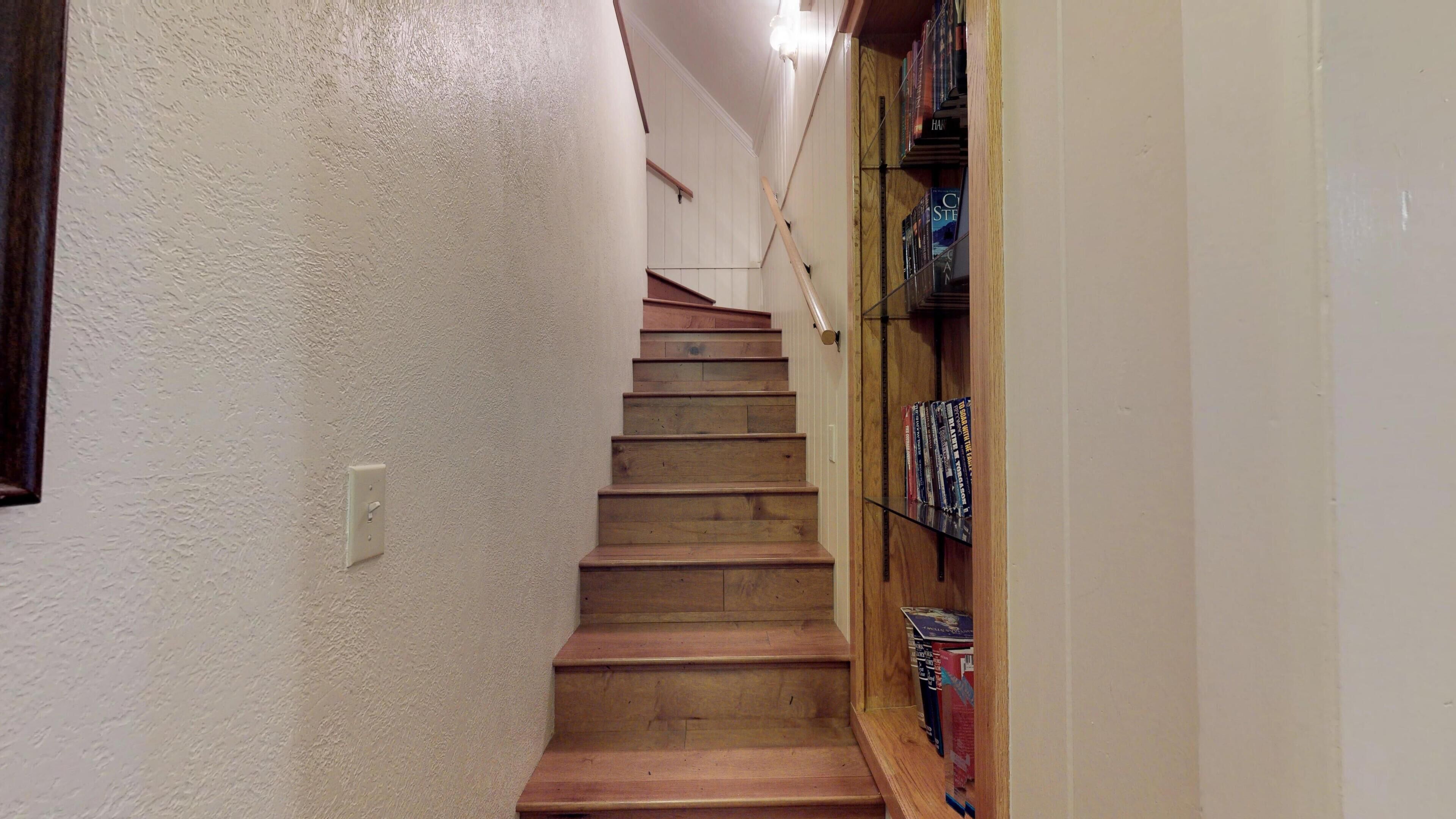 Feriehus (Stunning Rock House located near the ) | Trappe