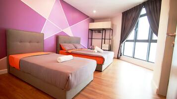 Individually furnished, iron/ironing board, free WiFi, bed sheets