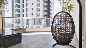 Pemandangan kota dari properti