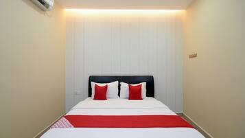 Standard Double Room, 1 King Bed | 1 bedroom, free WiFi, bed sheets