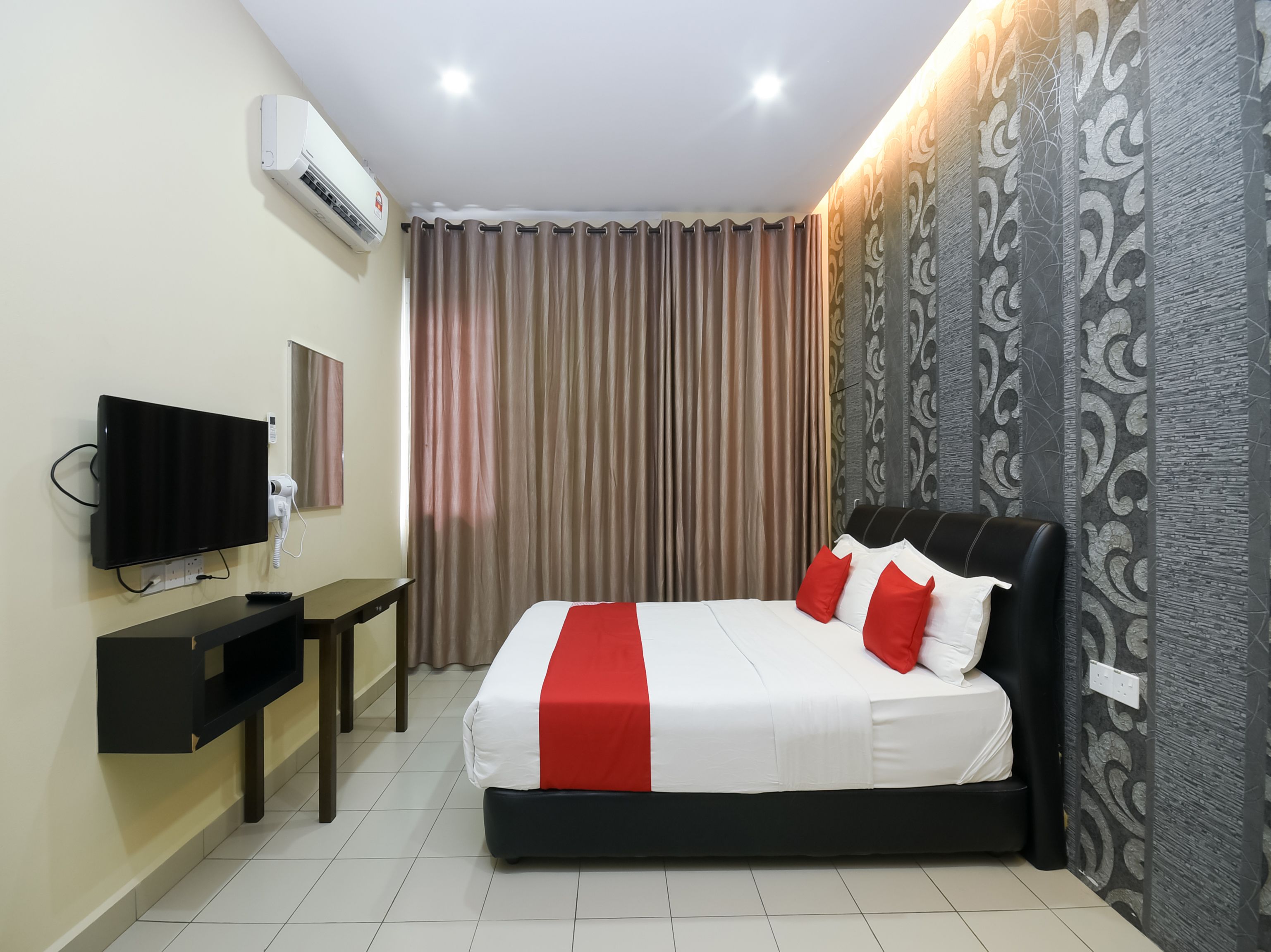 standard double room | free wifi, bed sheets