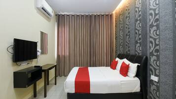 Free WiFi, bed sheets