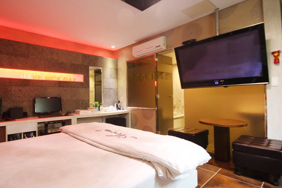 Quarto casal luxo | Wi-Fi de cortesia