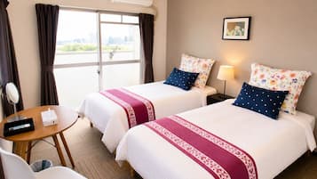 Apartment, 2 Twin Beds, Balcony, City View (1102) | 1 bedroom, desk, iron/ironing board, free WiFi