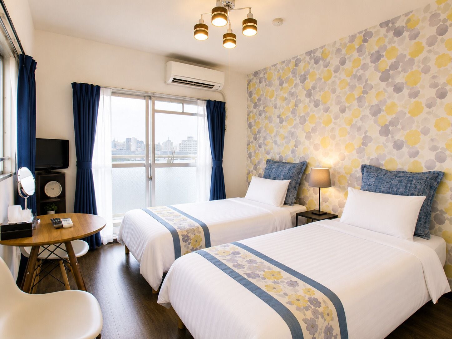Apartment, 2 Single Beds, Balcony, City View (902) | 1 bedroom, desk, iron/ironing board, free WiFi