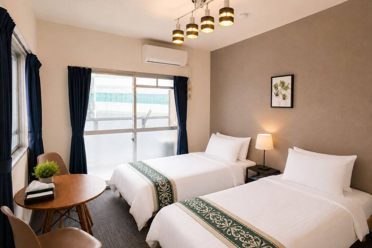Apartamento, 2 camas individuales, balcón, vistas a la ciudad (702) | 1 dormitorio, escritorio, tabla de planchar con plancha y wifi gratis