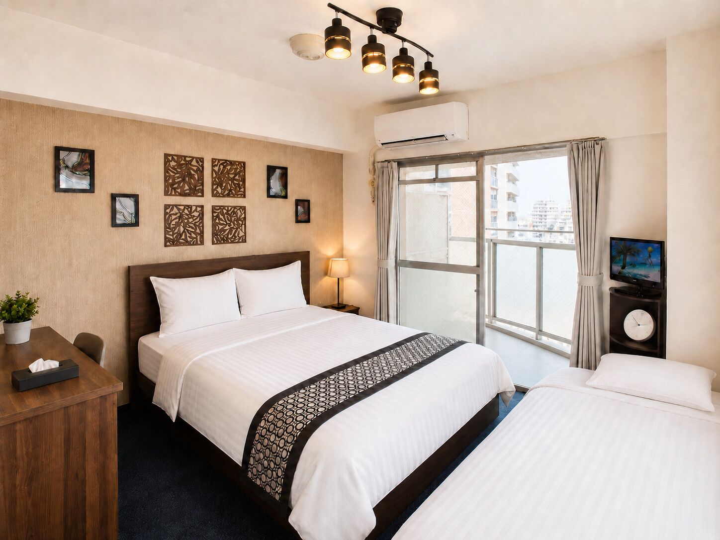 Apartamento, sacada, vista para a cidade (703) | 1 quarto, escrivaninha, ferros/tábuas de passar roupa, Wi-Fi de cortesia