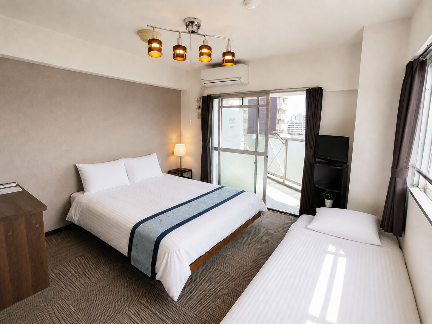 Apartamento, sacada, vista para a cidade (1103) | 1 quarto, escrivaninha, ferros/tábuas de passar roupa, Wi-Fi de cortesia