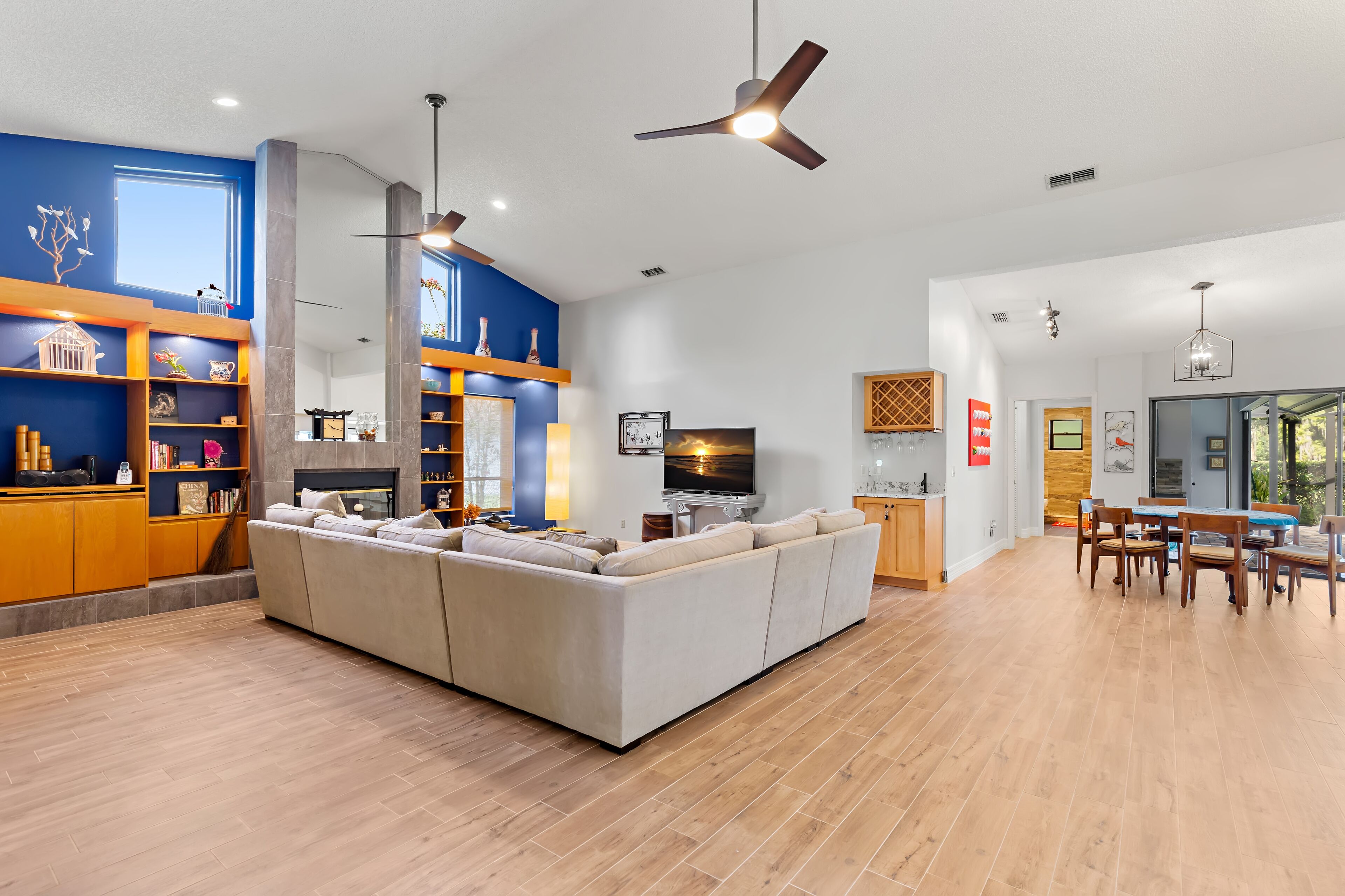 Apartment (3 Bedrooms) | Living room | 40-inch flat-screen TV with cable channels, TV, toys