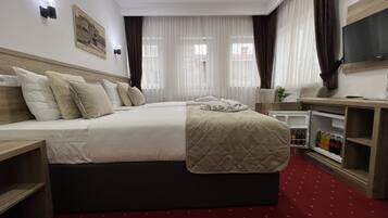 Deluxe Double Room | Premium bedding, memory foam beds, free minibar, in-room safe