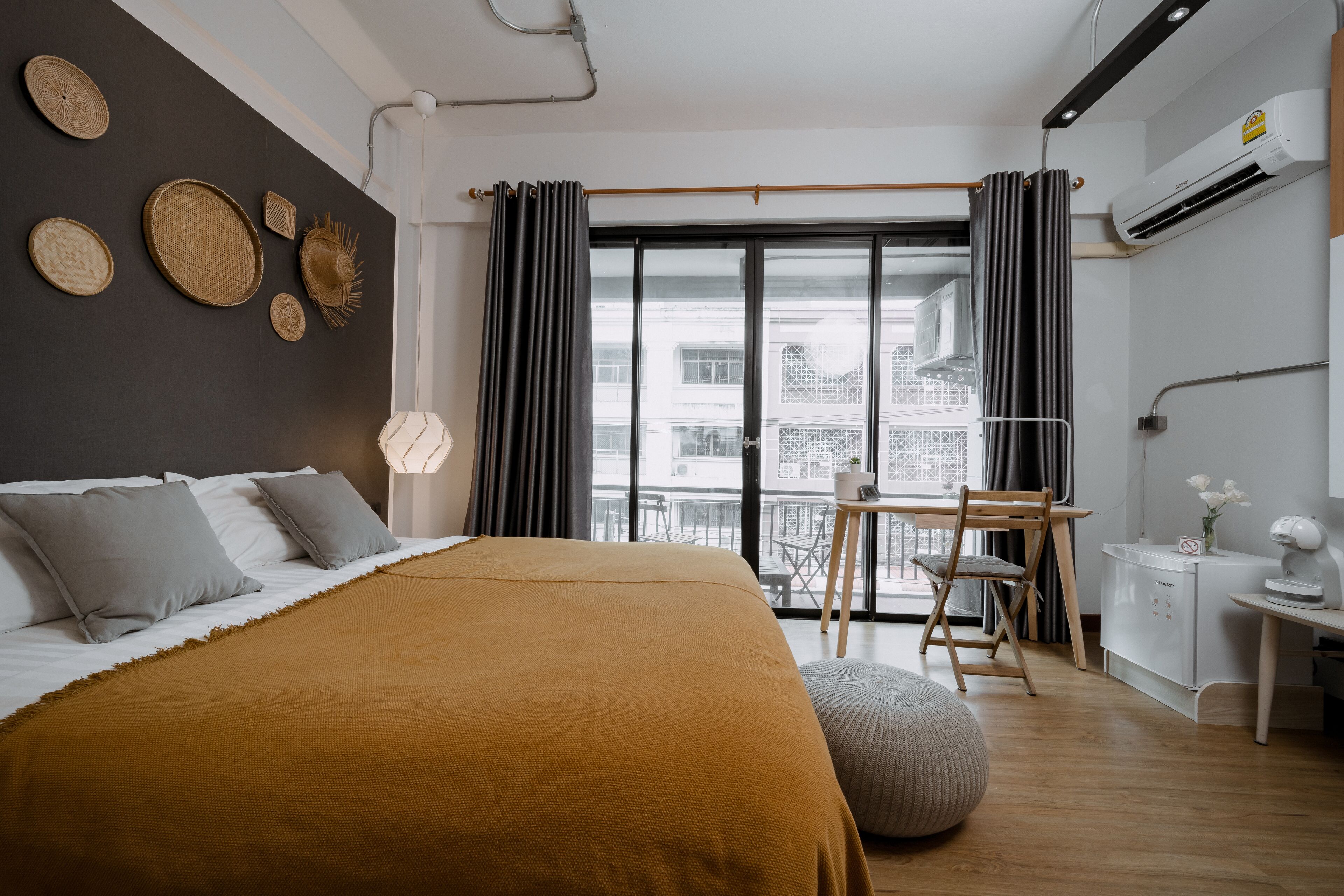 deluxe double room with balcony | minibar, in-room safe, blackout curtains, iron/ironing board