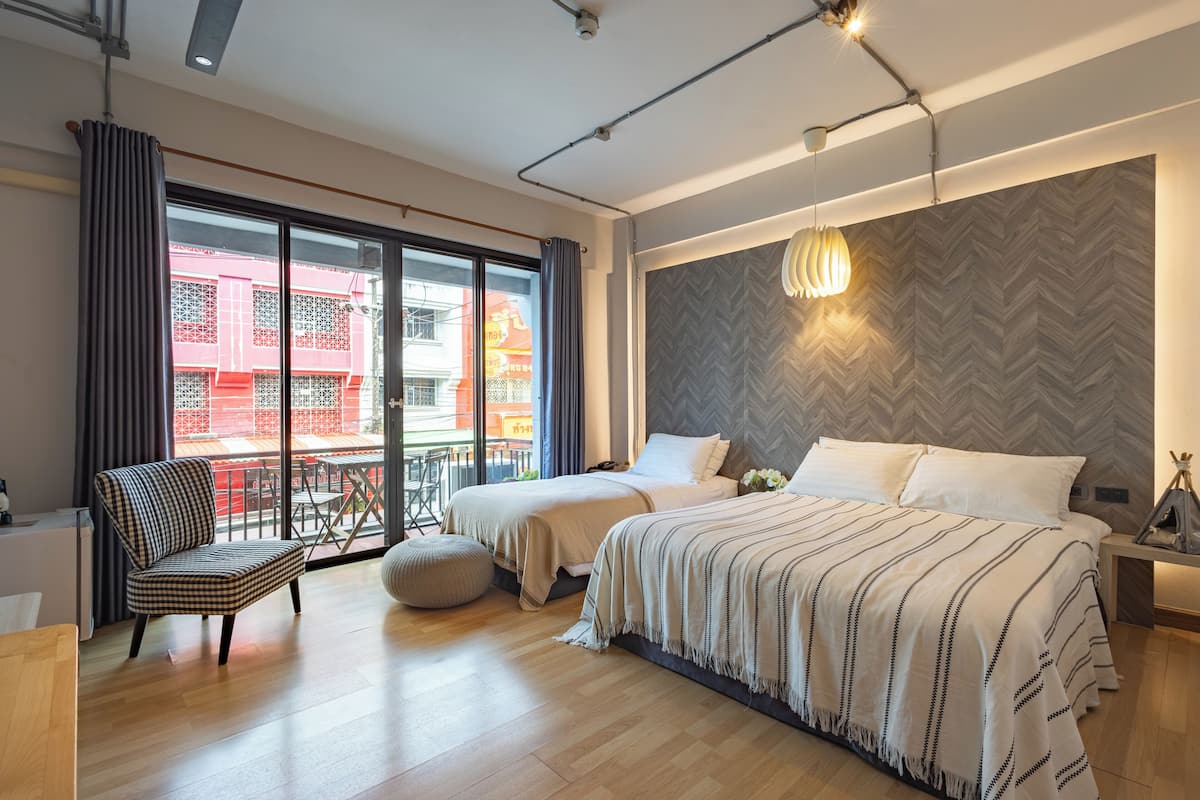 family triple room | minibar, in-room safe, blackout curtains, iron/ironing board