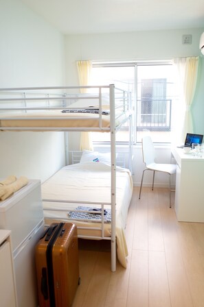 Basic Apartment | 10 bedrooms, laptop workspace, soundproofing, free WiFi - LcHotel&Stay 2A (Tokyo)
