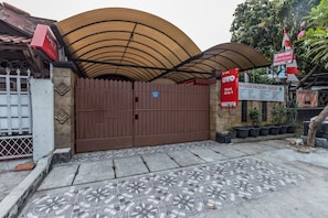 Front of property - Hotel O Kost Arie 1 (Jakarta)