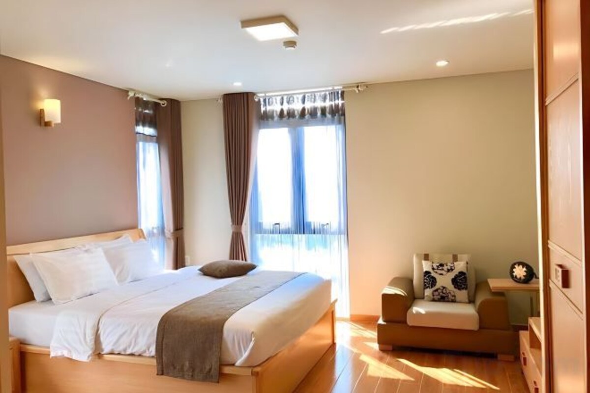 Deluxe Double Room with Balcony Non smoking
