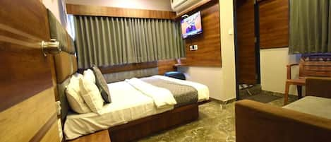 In-room safe, desk, soundproofing, rollaway beds