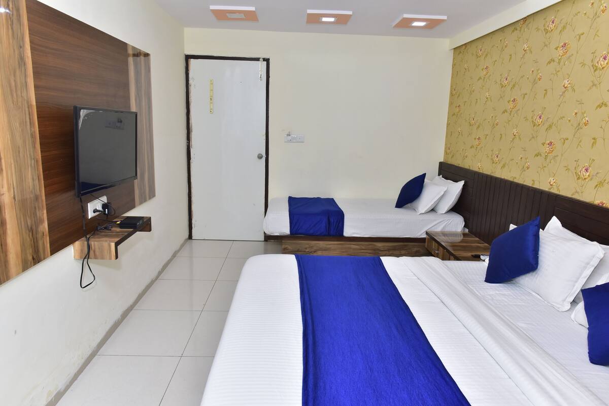 Kamar Triple Deluks | Brankas, meja kerja, kedap suara, dan tempat tidur lipat/tambahan