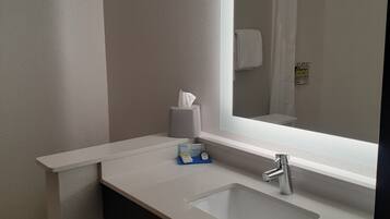 Suite, 2 Queen Beds | Bathroom | Towels