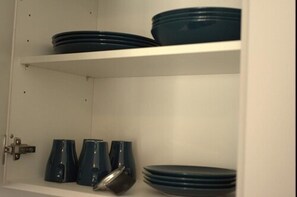 Geladeira, fogão, cooktop, cafeteira/chaleira