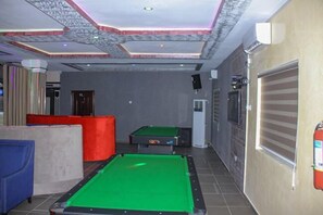Billiards - Exquisite Homes2 Hotel & Lounge (Benin City)