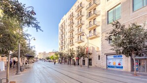 Exterior - Capsule Inn (Jerusalem)