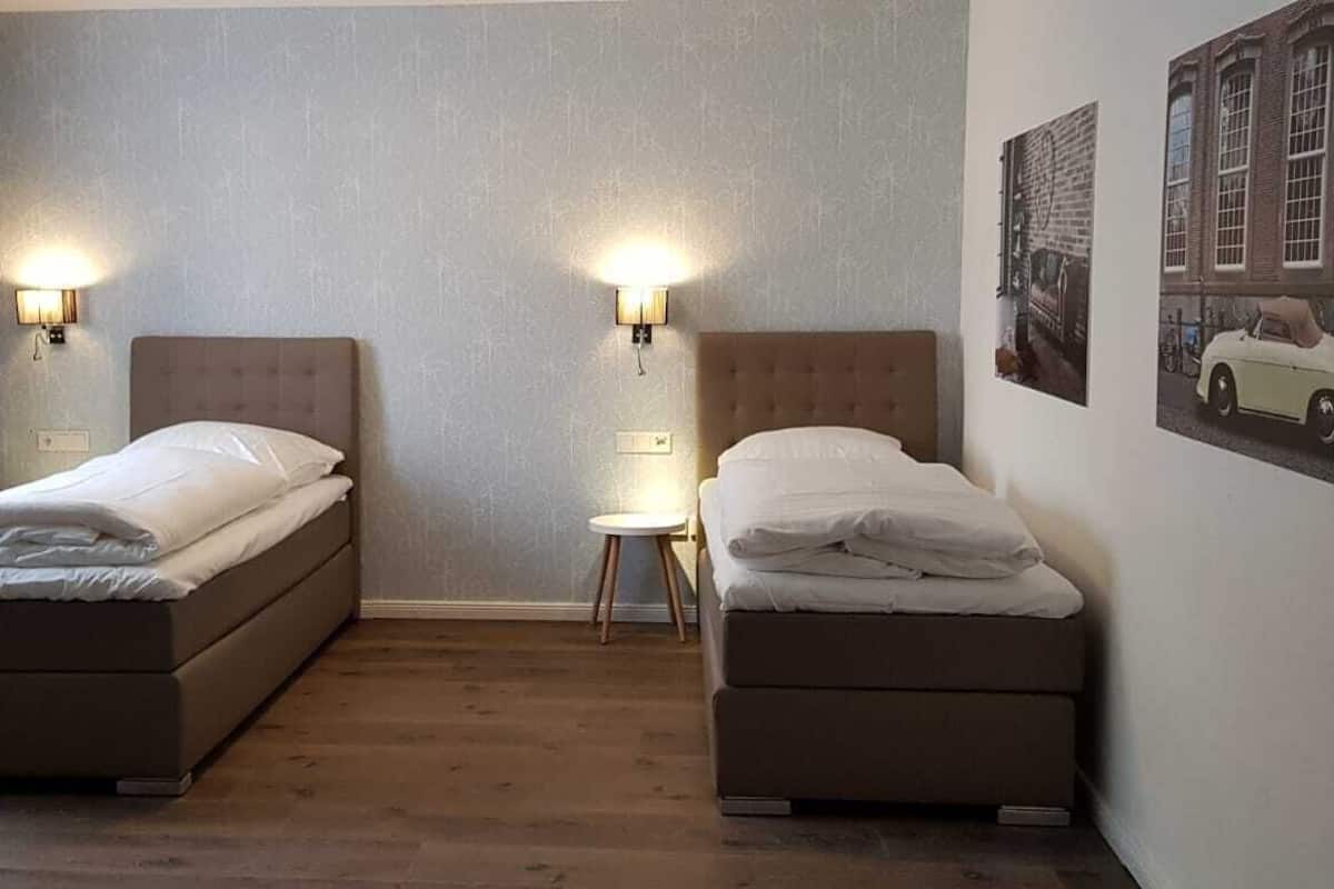 Basic Double or Twin Room | Hypo-allergenic bedding, individually decorated, desk, laptop workspace