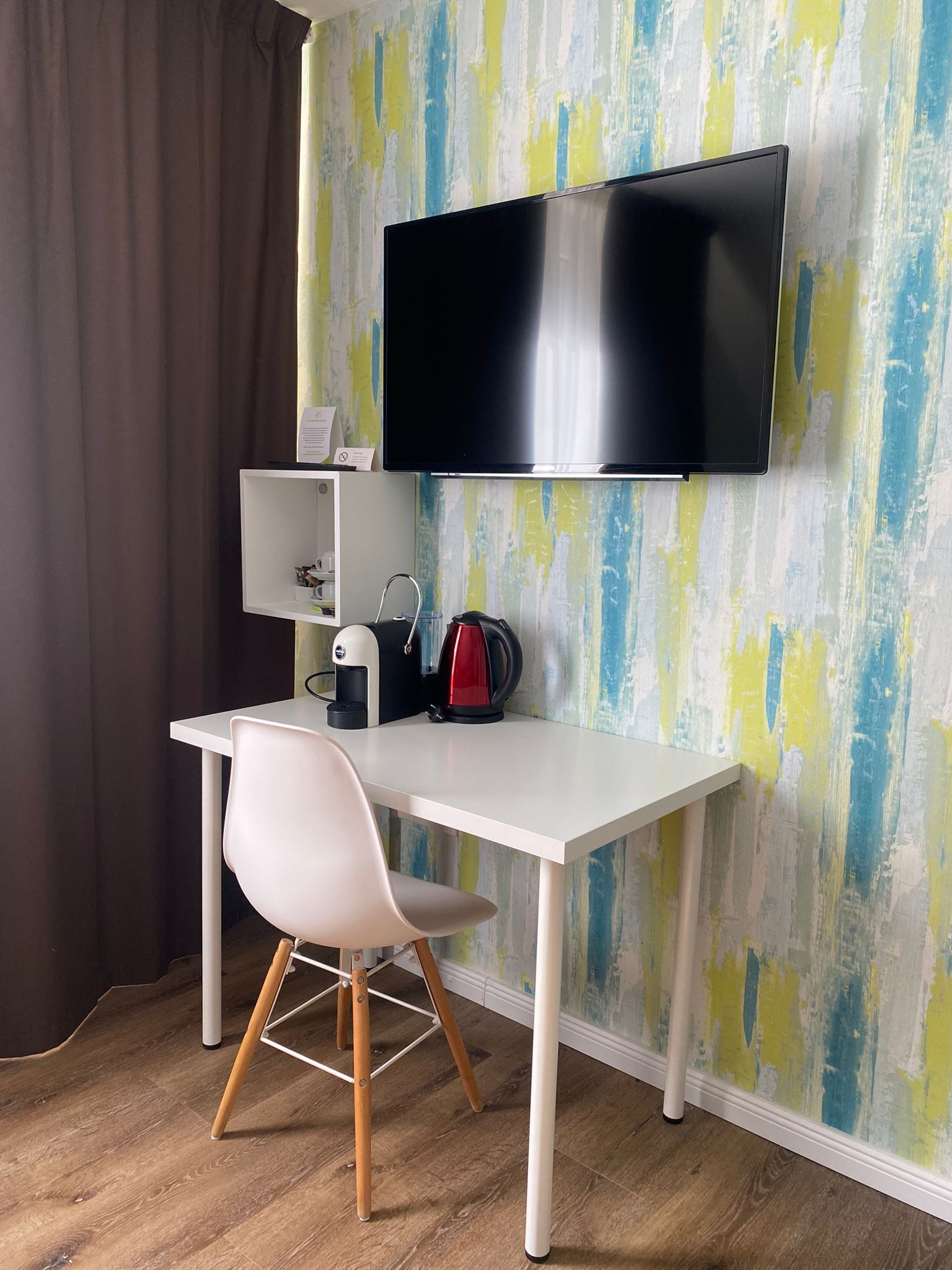 standard single room | hypo-allergenic bedding, individually decorated, desk, laptop workspace